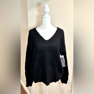 WOMEN’S BLACK TAPE CHUNKY KNIT SWEATER | BLACK | NWT
